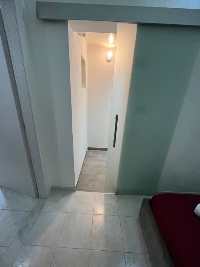 B&B Regina Rooms อาโวลา ภายนอก รูปภาพ